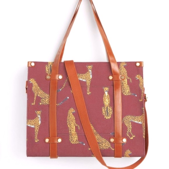Modcloth Handbags - RARE Modcloth Camp Director Zipper Tote Wine Burgundy Cheetah Graphic Print CUTE